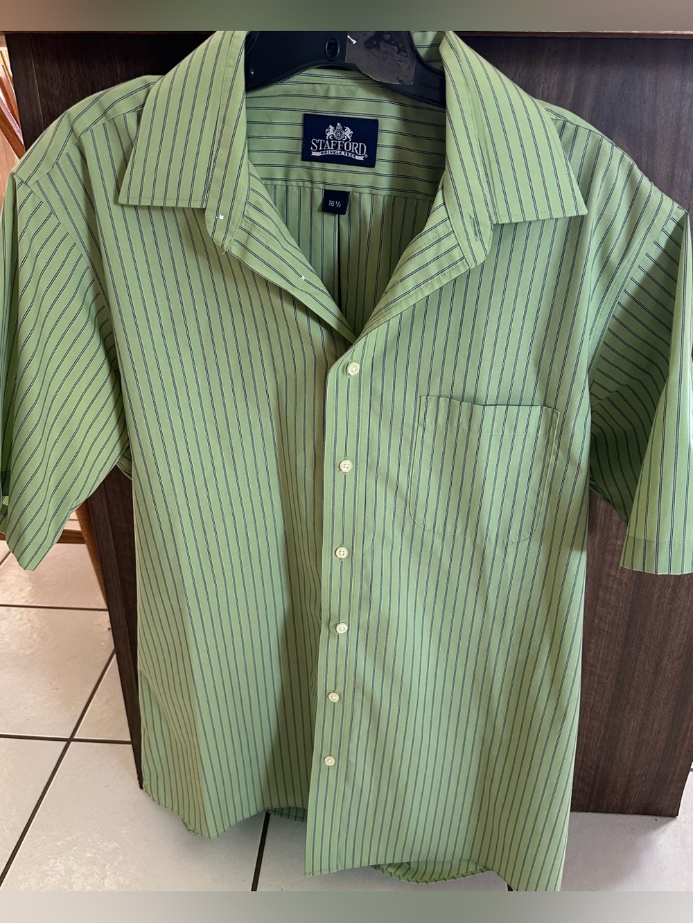 Stafford Short Sleeve Button-Front Dress Shirt